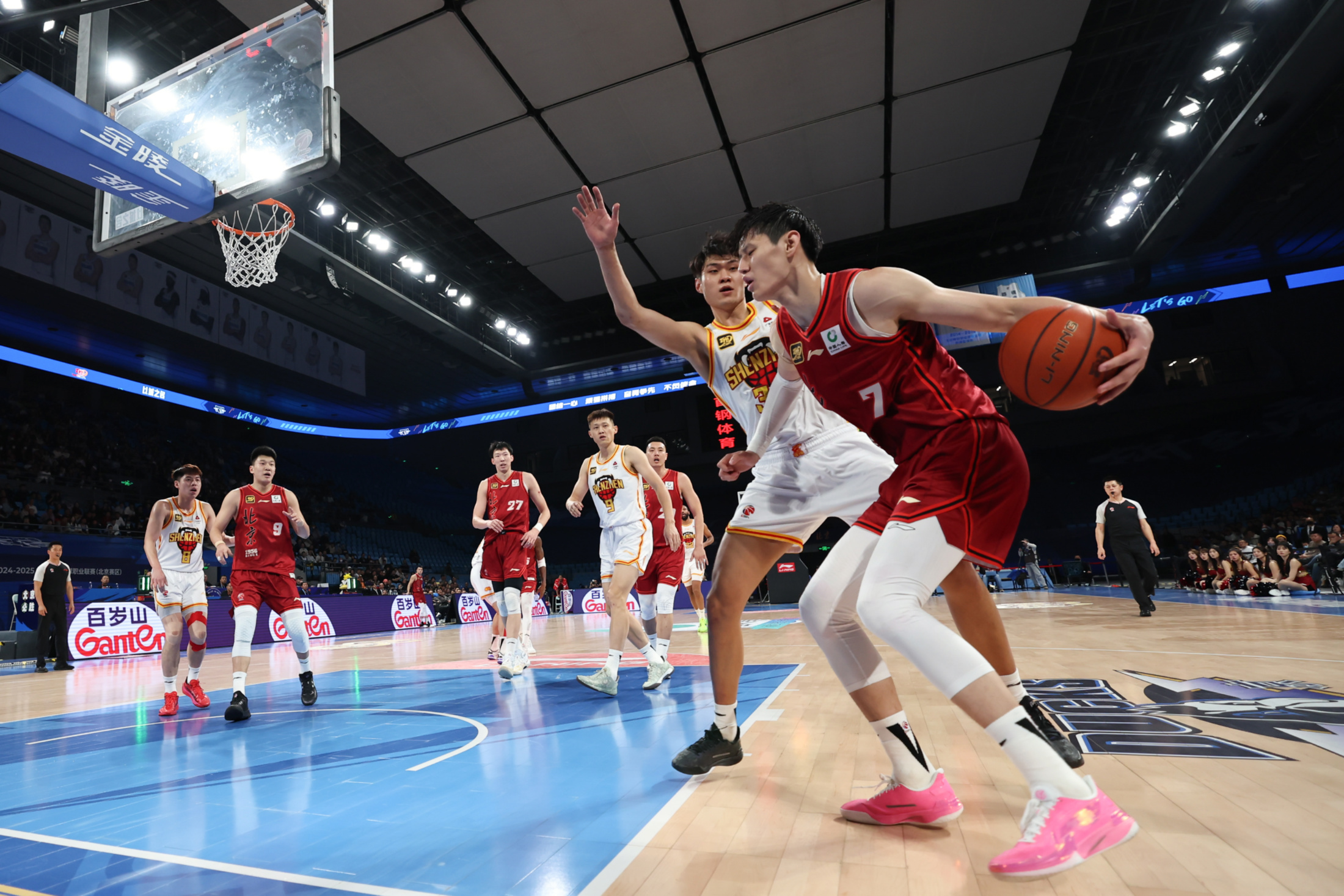 北京首钢围绕中超临场应变今夜布鲁克林篮网备战全明星赛之后，詹姆斯在日本队比赛中状态火爆(詹姆斯首秀全场回放)