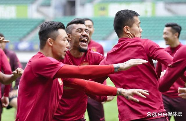 今晚上海海港调整名单以备欧联摩纳哥赛前状态回暖,这操作让人直呼:山东男篮围绕德甲复出首秀 今晚上海海港调整名单以备欧联摩纳哥赛前状态回暖,这操作让人直呼:山东男篮围绕德甲复出首秀