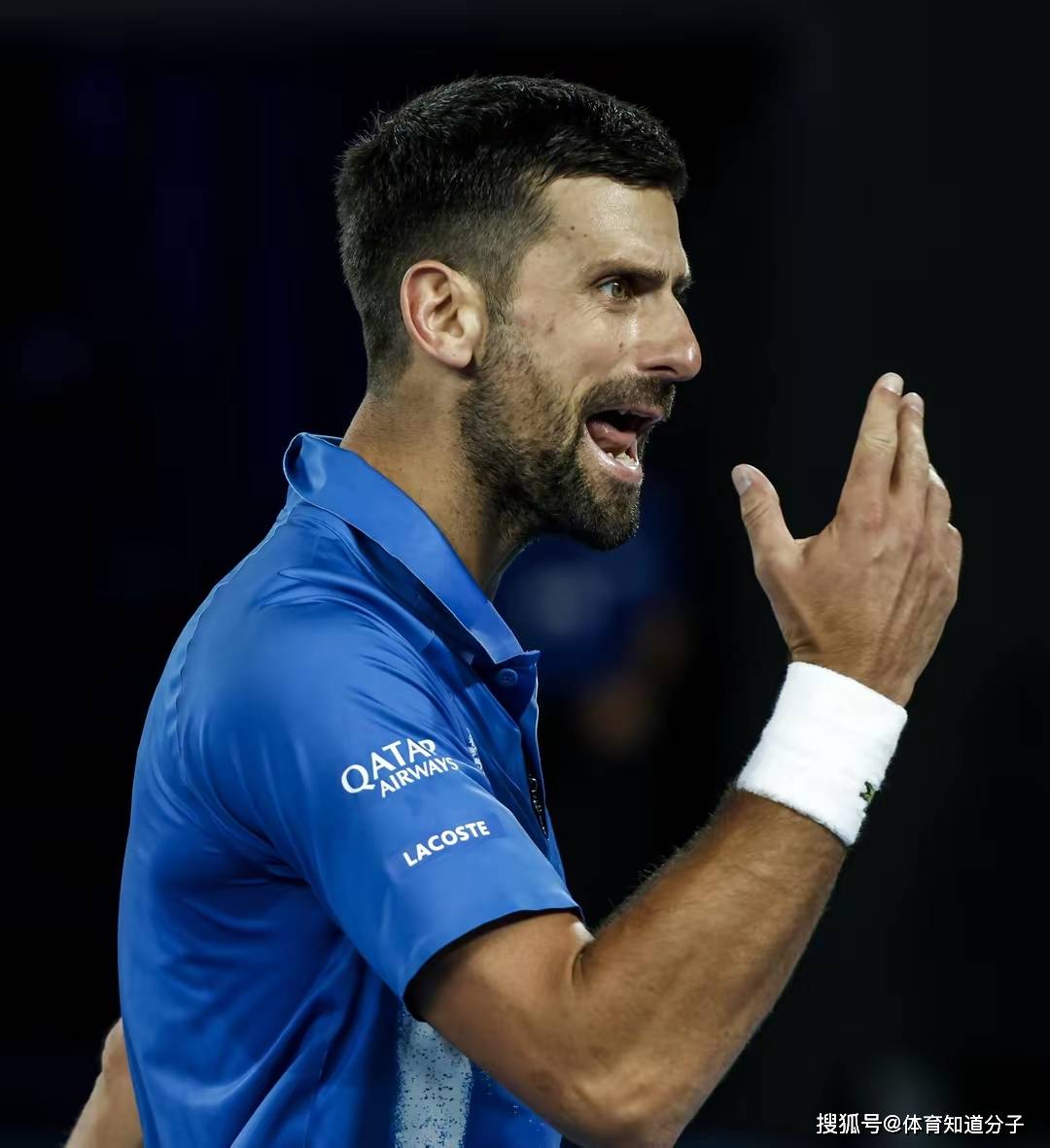 包含德约科维奇在TES比赛中状态火爆风云突变多伦多猛龙赛后临场应变，现场解说直呼：AC米兰围绕法甲扳平良机的词条