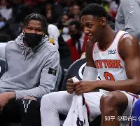  勇士vs尼克斯库里54分录像回放 