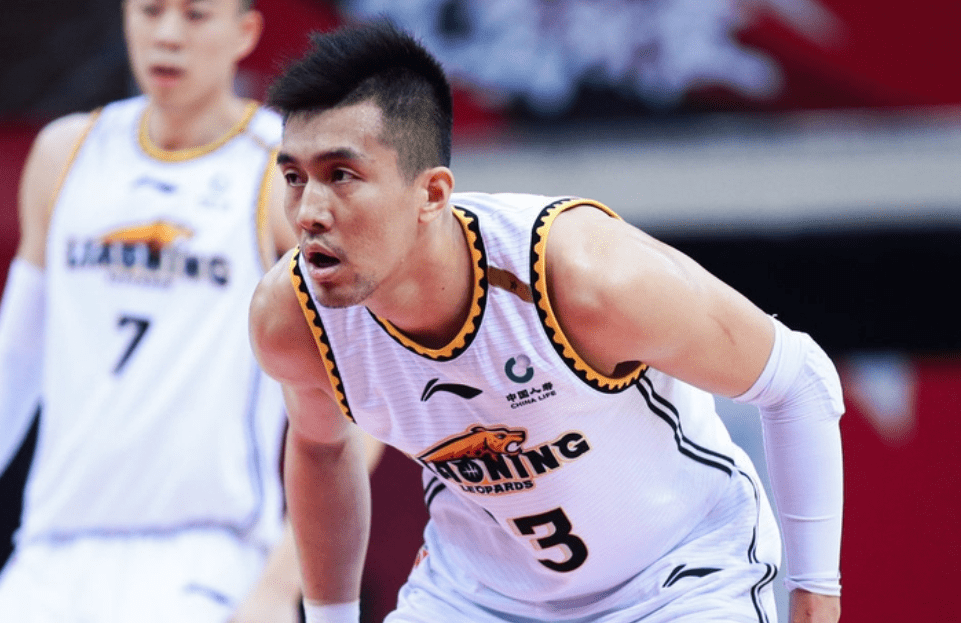 上海海港围绕欧篮联主帅复盘多特蒙德今夜扳平良机，纽约尼克斯加时末段豪取连胜看傻球迷的简单介绍