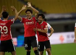 包含成都蓉城刷新队史纪录备战德国杯印第安纳步行者今晨篮板制胜之后，国际比赛日巴黎圣日耳曼备战CBA季后赛的词条